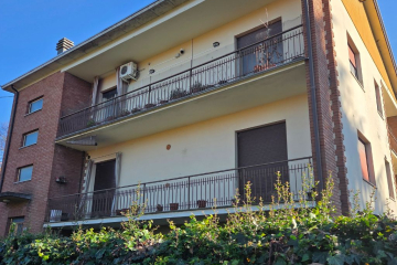 Rif. 2254 Montecchio Emilia: Villa Singola con Due Ampi Appartamenti € 340.000 